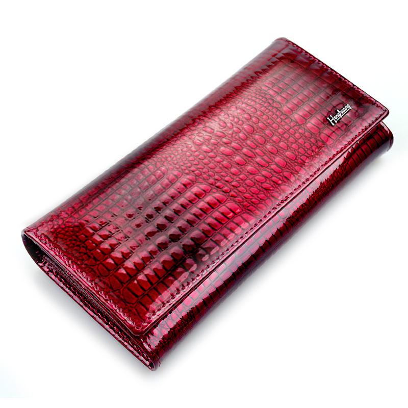 Top Layer Cowhide Women's Crocodile Pattern Genuine Leather Wallet and Clutch