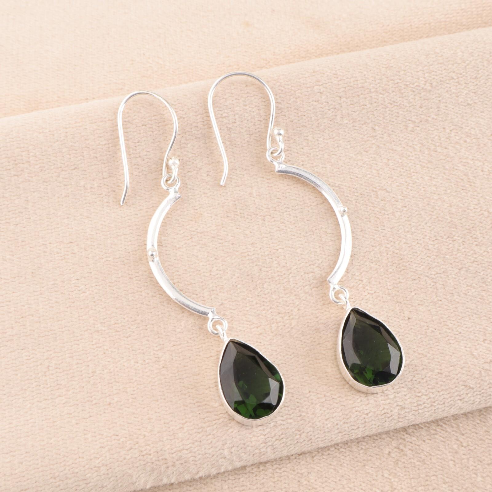 

Драгоценный камень Зеленый Турмалин Ювелирные изделия из серебра 925 пробы Ручная работа Длинные серьги 2,60 EE-43-38