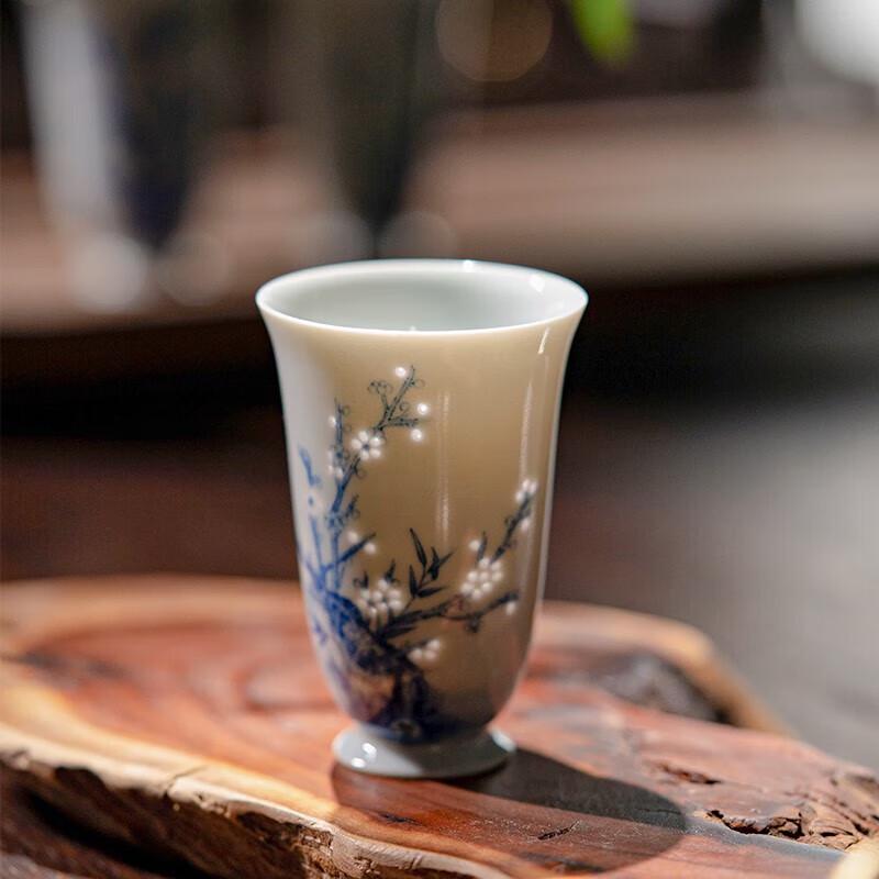 

Jingdezhen Blue & White Plum Blossom Ceramic Master Tea Cup