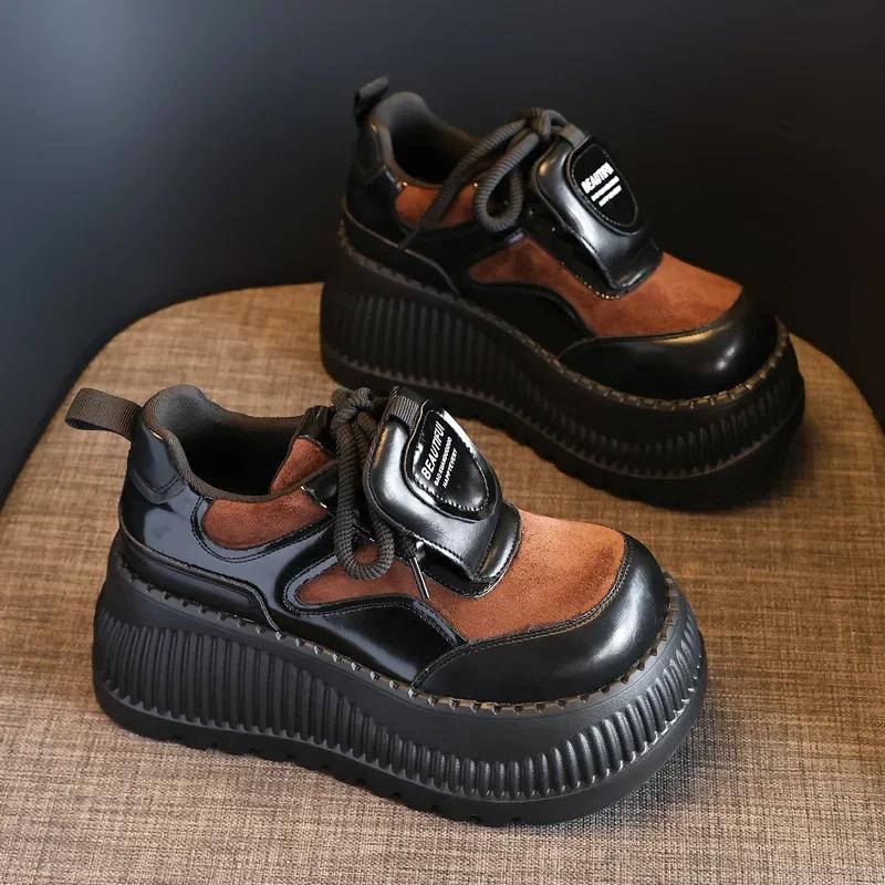 

Модные высококачественные 8 см эластичные кожаные туфли из ткани для женщин, новые весенне-осенние модные вулканизированные туфли на каблуках, повседневные туфли на платформе и танкетке 39 коричневый