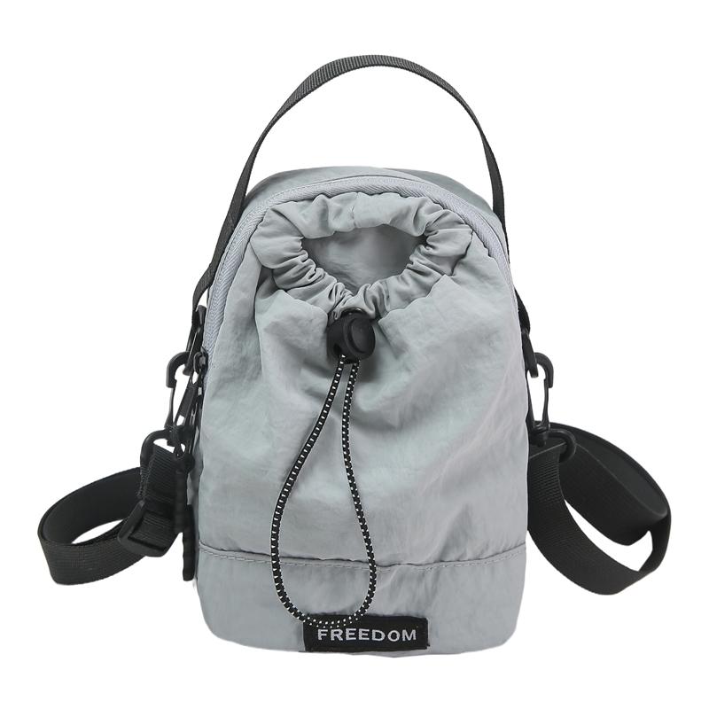 Sports Water Kettle Bag Unisex Lightweight Travel Crossbody Bag Outdoor Water-Repellent Cycling Mobile Phone Bag