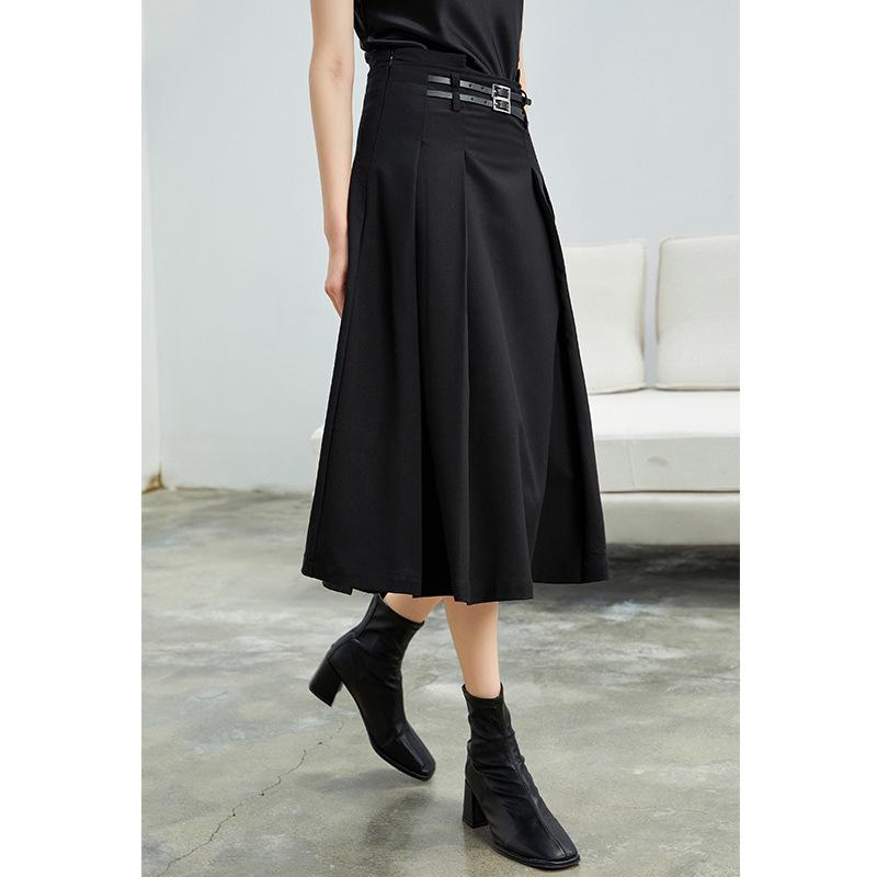 

Женская весенняя юбка миди А-силуэта Oupinhui с высокой талией из ацетата, с драпированным дизайном и кожаной пэчворк-вставкой S чёрный