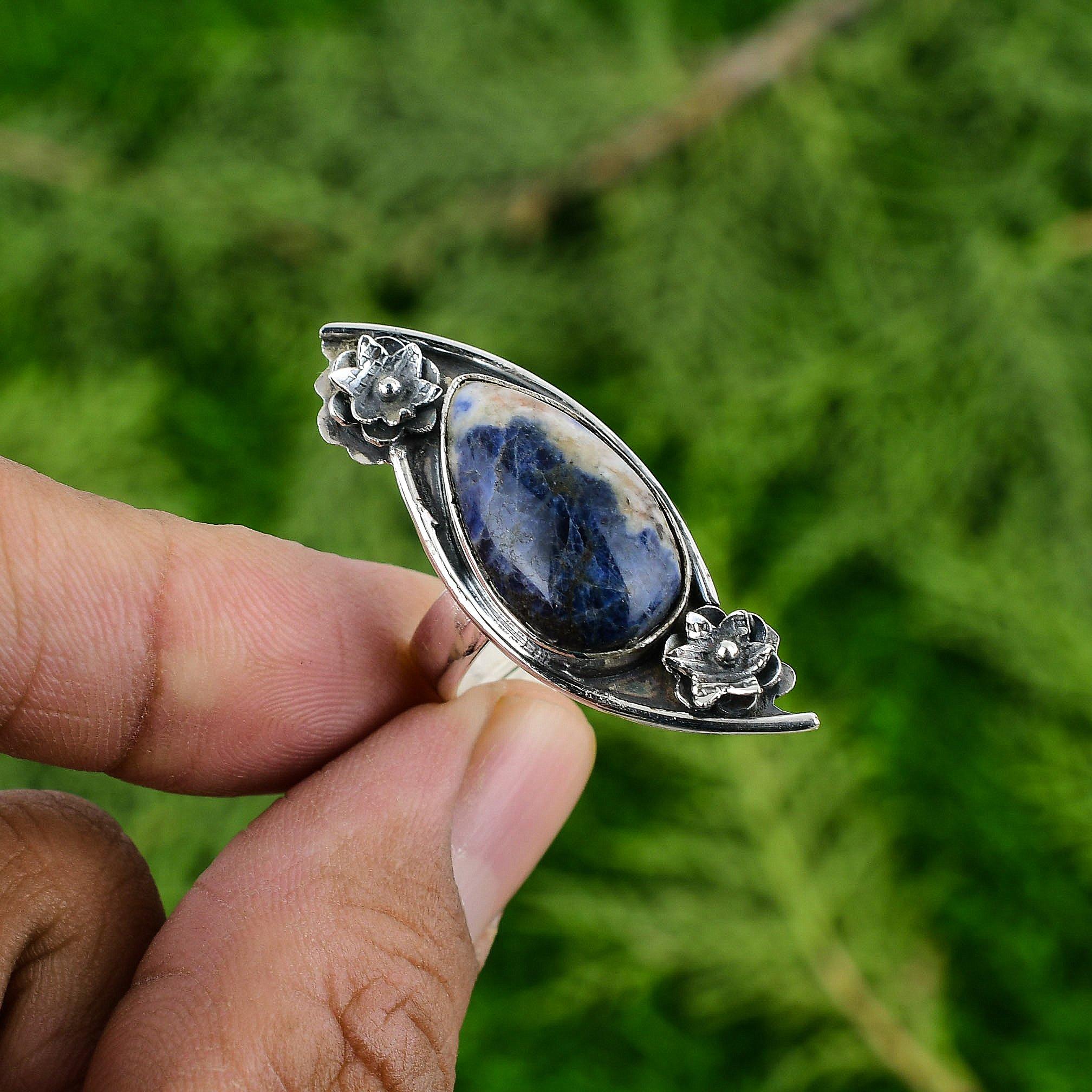 

Пасхальная распродажа Содалит Камень Стерлинговое Серебро Солитер Цветок Кольцо Обещания Ювелирные Изделия Adjustable