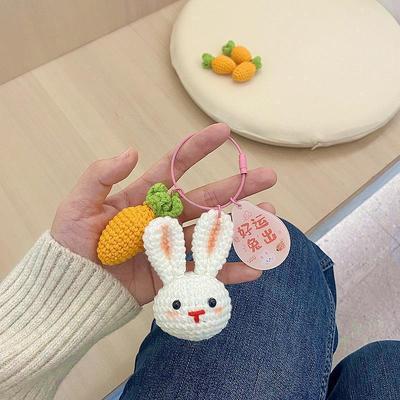 Portachiavi Coniglio e Carota Intrecciati a Mano - Carino Fascino Portafortuna Fai da Te