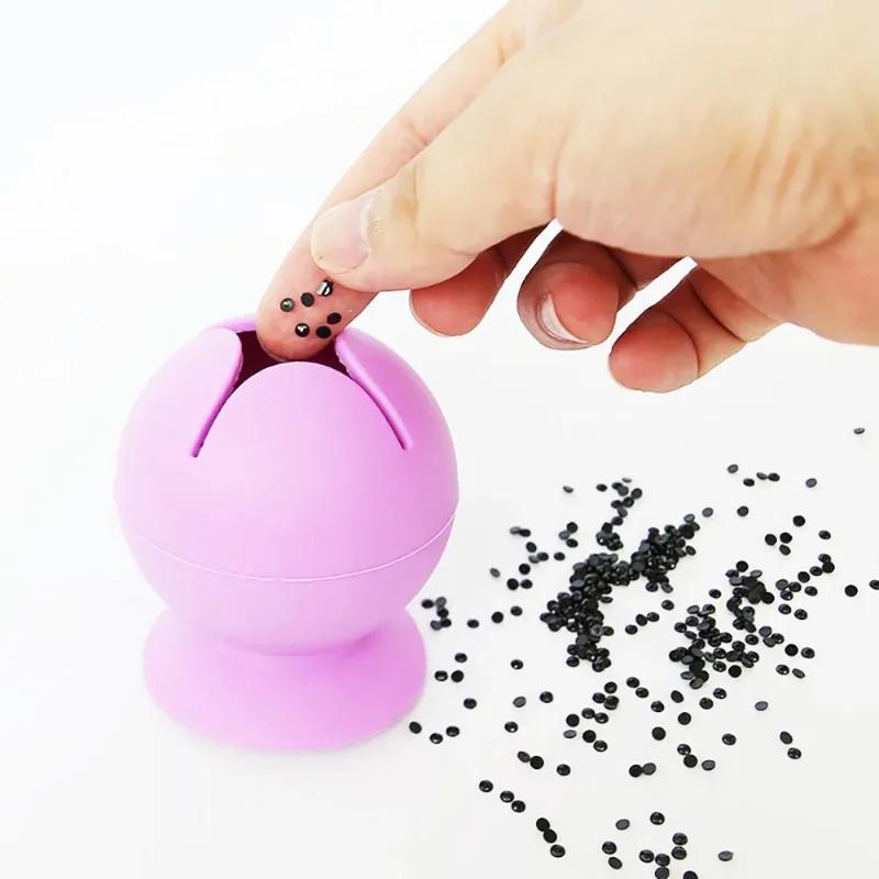 Desktop Garbage Collection Box Vinyl Weeding Scrap Collector with Suction Cup Silicone Storage Ball Waste Box DIY Craft Tool