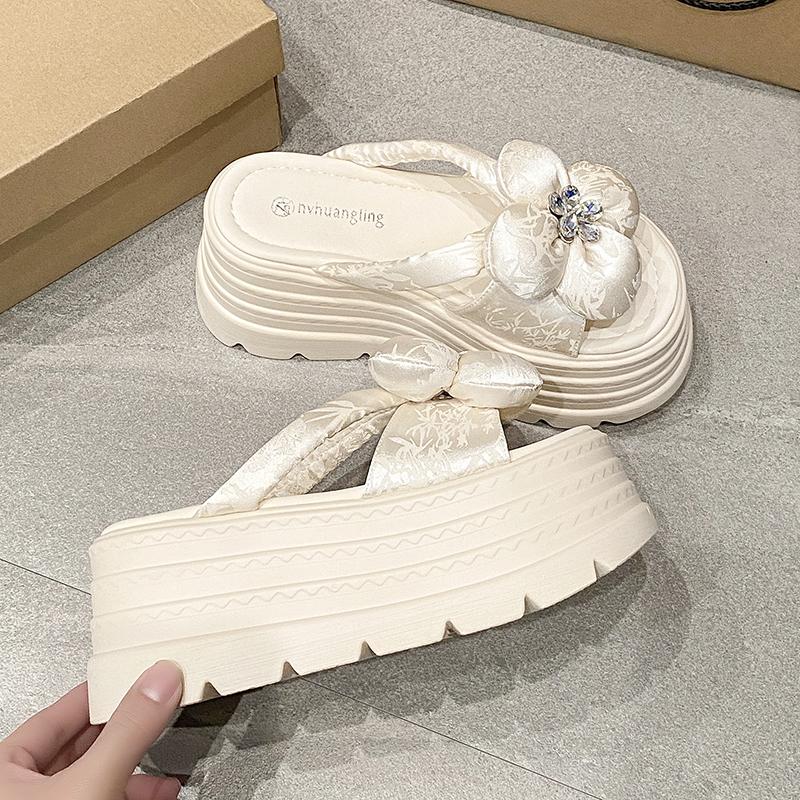 Fashion 8CM Heels Chunky Slippers For Women Open Toe High Platform Canvas Sandals Woman New Summer Thick Bottom Beach Flower Flip Flops