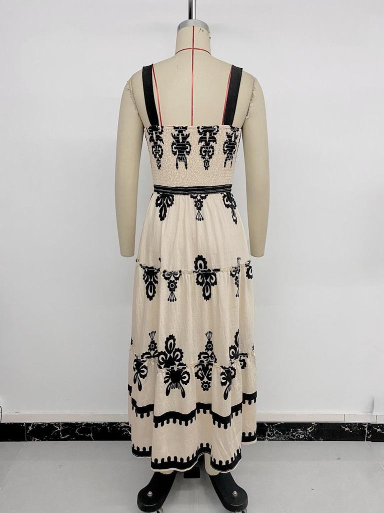 2026 Retro Ethnic Vacation Dress: European & American Spaghetti Strap Style