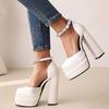 Große Größe neue Sommer dicke Ferse wasserdichte Tischtasche Kopf hohl mit Diamant-Sandalen ein Wort mit Satin-High Heels