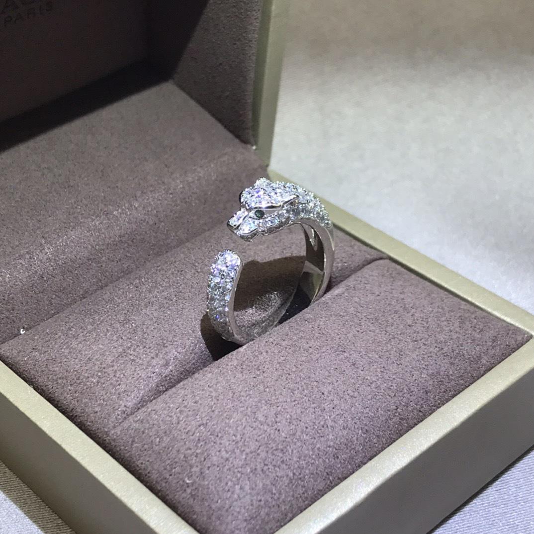 

Жіноча каблучка Ka s Fine Jewelry з рожевого золота з діамантами у формі голови пантери біле золото кольору