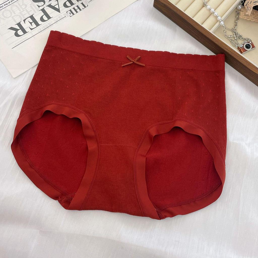 Ankela Plus Size Red Seamless Antibacterial Buttock-Lifting Women's Briefs, Mid-High Waist, Breathable, Year of the Rat Design.