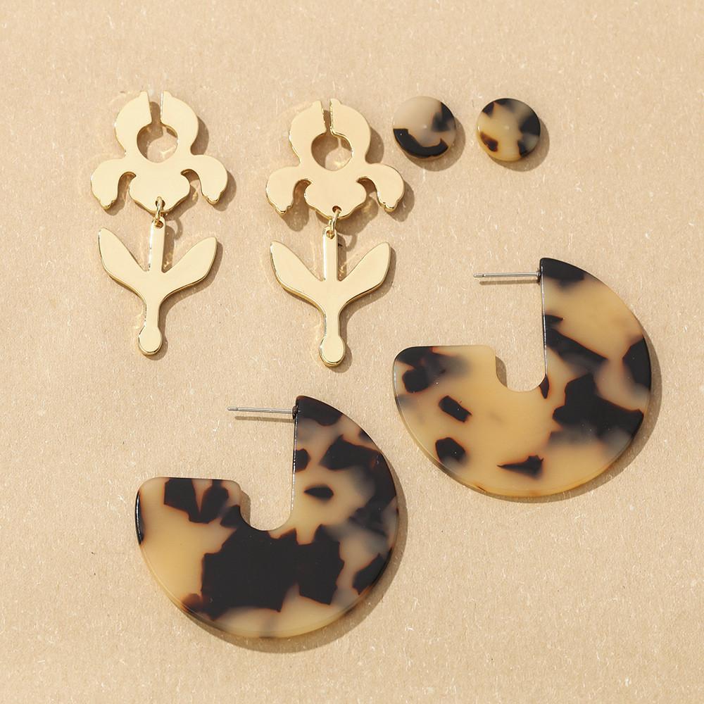 Leopard Trendy Print Acetate Stud Earrings With Bold Alloy Star Design Summer 2021
