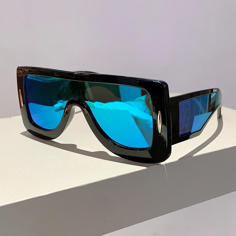 

Oversized Luxury Designer Vintage Flat Top Sunglasses for Women Men Trendy Punk Mirror Shade Sun Glasses