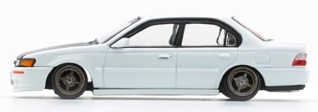 BM CREATIONS Scale Toyota Corolla 1996 AE100 Pearl Fiber Hood RHD Finished Model 1/64 White/Carbon