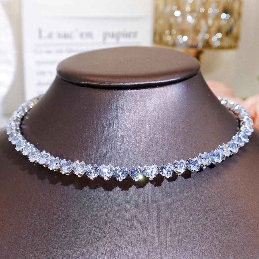 CMM Acessórios de amor exclusivos de alta qualidade Colarinho ajustável aberto Joias da moda Corrente de clavícula de zircônia cúbica Bijoux feminino