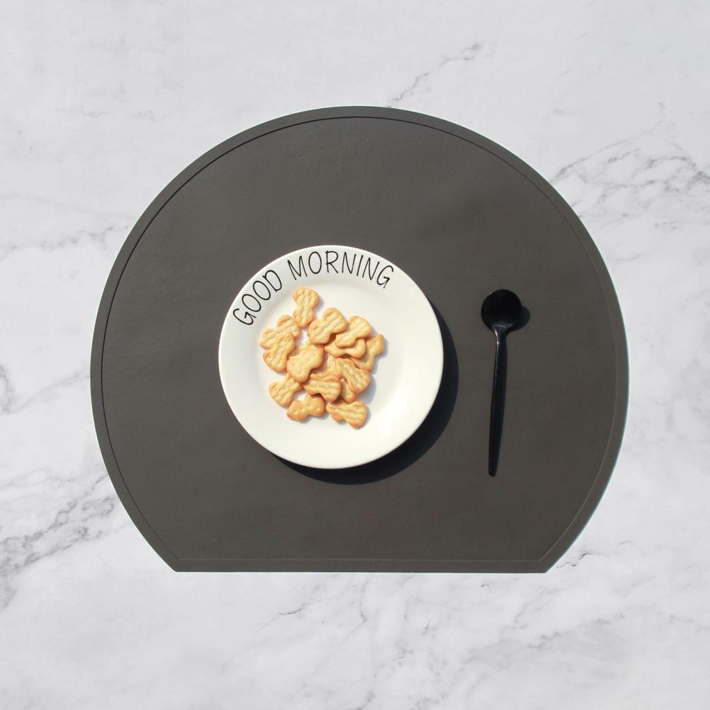 Bordsunderlägg i silikon Vattentätt Tvättbart Värmeisolering Skålunderlägg Bordsmatta för Matbord Kökstillbehör