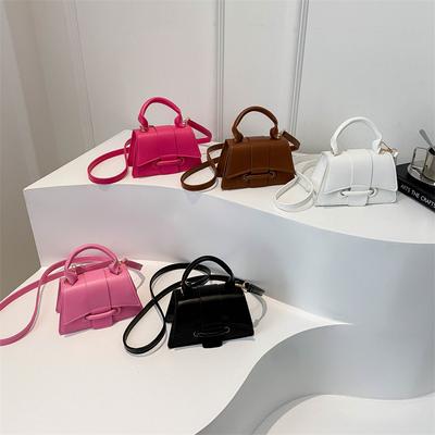 Simple Texture  Fashionable and Fashionable Tote Bag  Fresh and Fashionable Casual Bag  One-shoulder Crossbody Small Square Bag