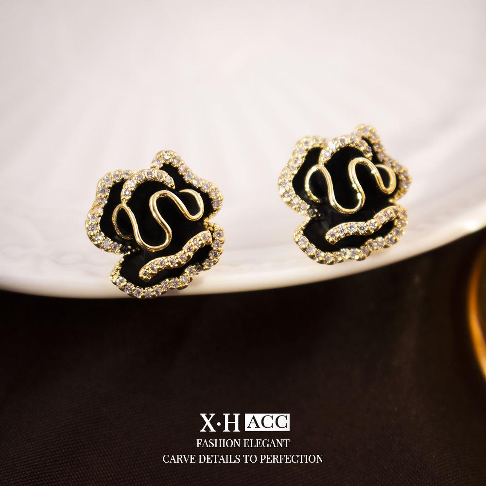 Винтажные французские квадратные серьги со стразами: Роскошный металлический дизайн для женщин