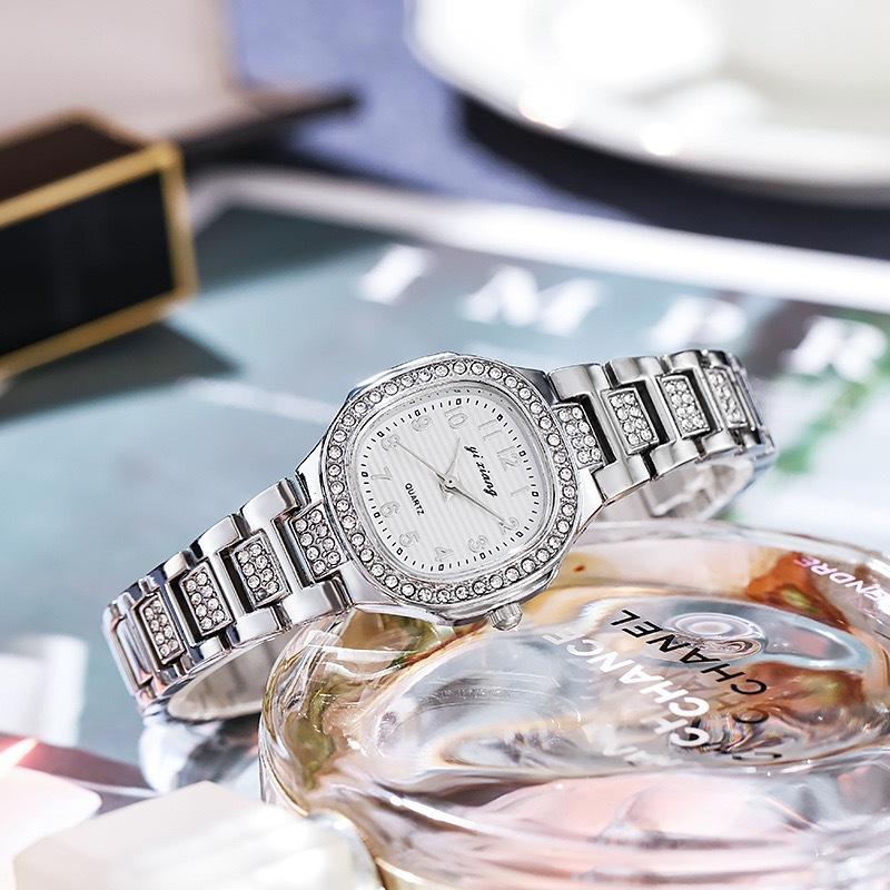 

Steel Belt Watch Female Student Trend Korean Version Jewelry Bracelet Steel Belt Temperament Watch Women s Watch срібний
