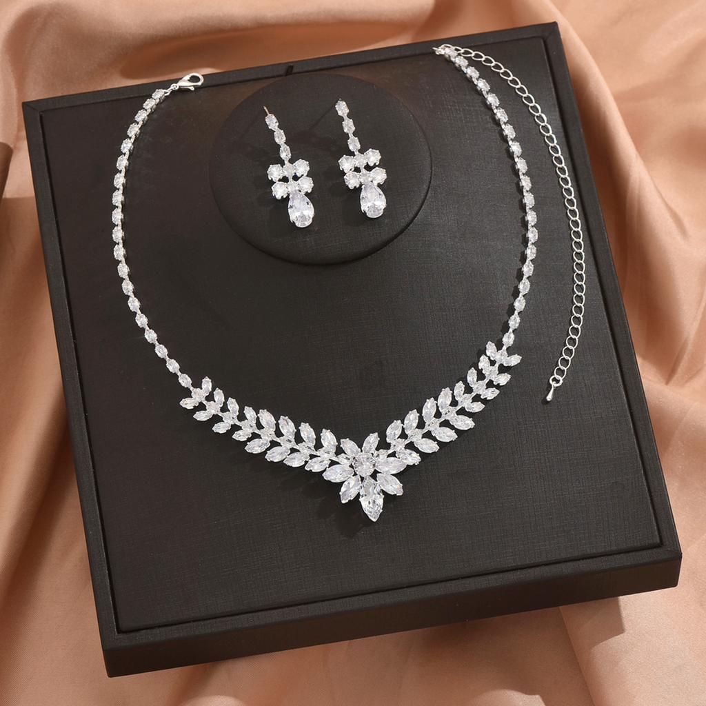 Zircon Necklace Earrings Set Chain Bridal Wedding Dress Dress Dinner Accessories High-End Jewelry Ladies