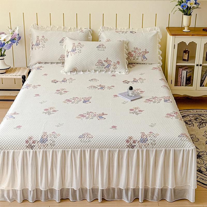Bed Skirt Style Mica Bean Cooling Mat, Washable Lace Style Ice Bean Bean Ice Silk Cooling Mat Set of Three Pieces