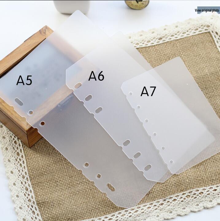 

Креативный канцелярский планер: Блокнот на кольцах с разделителями из полипропилена, страницами для дневника и внутренними протекторами для страниц