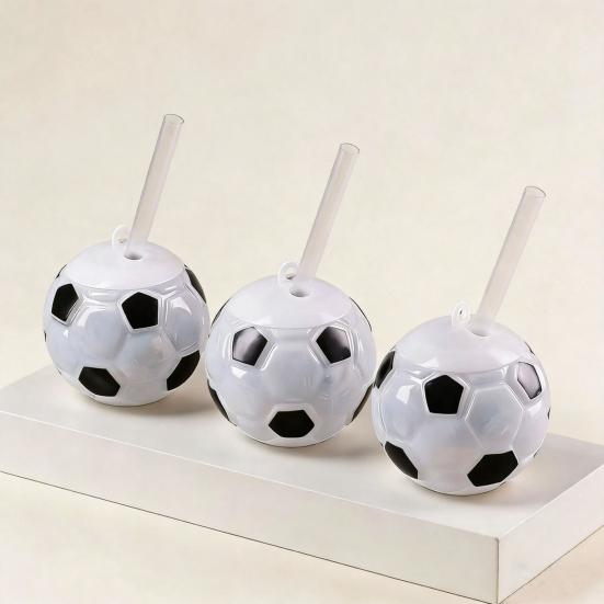 Borraccia da Calcio con Cannuccia, Tazza di Plastica a Forma di Pallone da Calcio da 500 ml, Bicchiere Termico per Bevande Sportive con Coperchio per il Giorno della Partita, Regalo per tifosi