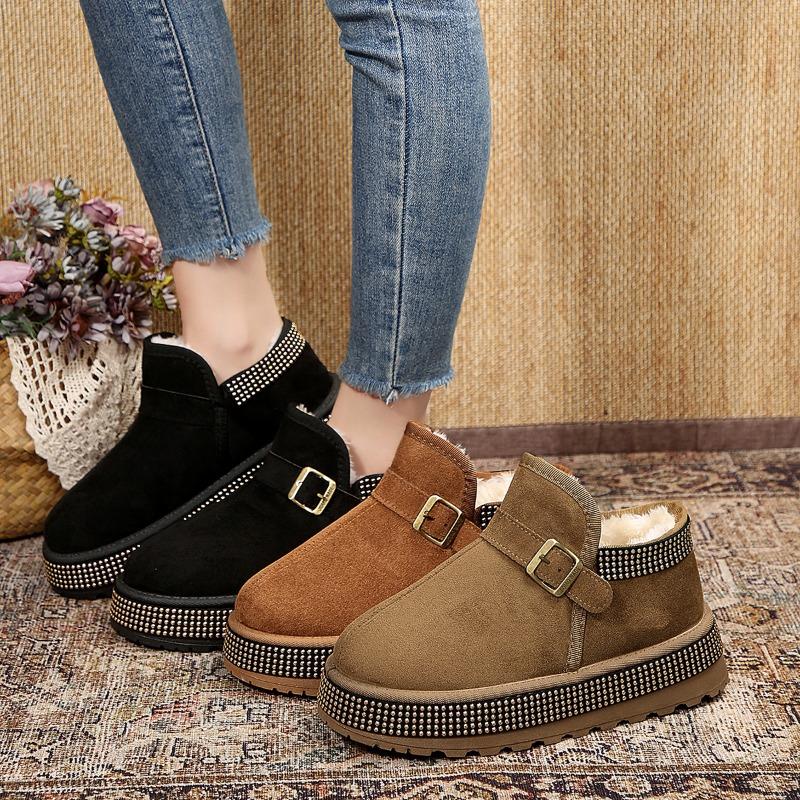 Fashion Fashion New Cold-resistant Casual Short Boots Keep Warm In Winter Women's Thick-soled Rivets Sequined Buckle Design Snow Boots.