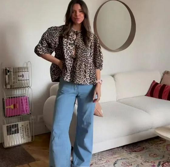 

Повседневная женская блузка с леопардовым принтом, шнуровкой и пышными рукавами XS цветной печати леопарда