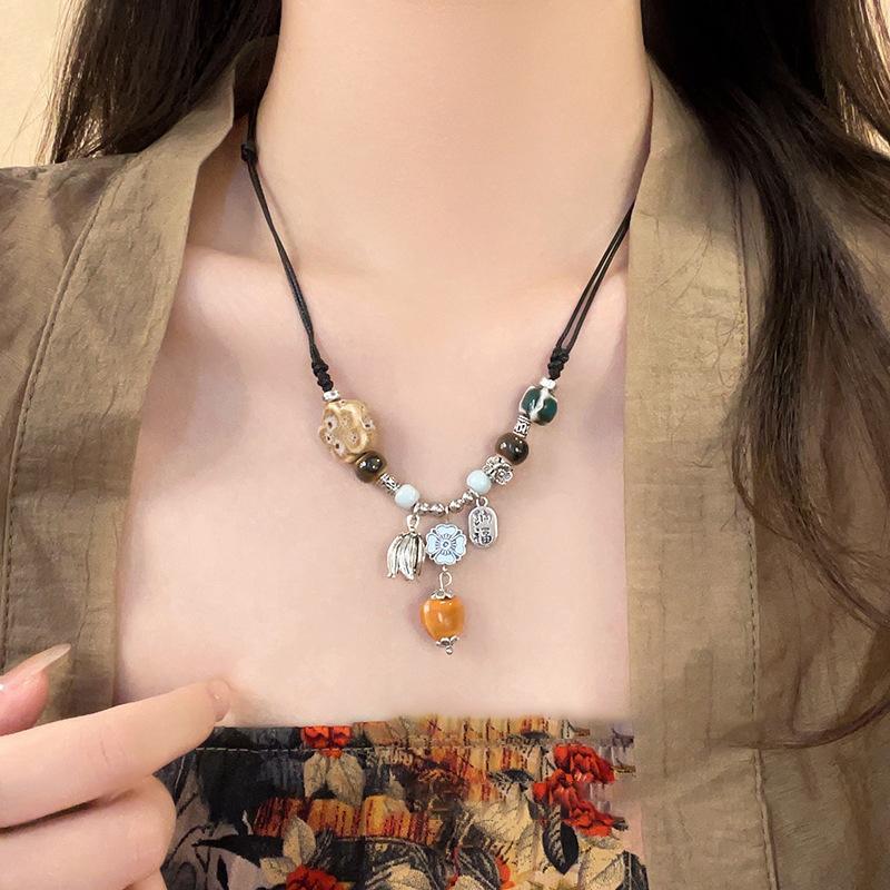 2025 New Antique Ceramic Beaded Necklace Women's New Chinese Retro Woven Neck Chain National Style Hanfu Collarbone Chain