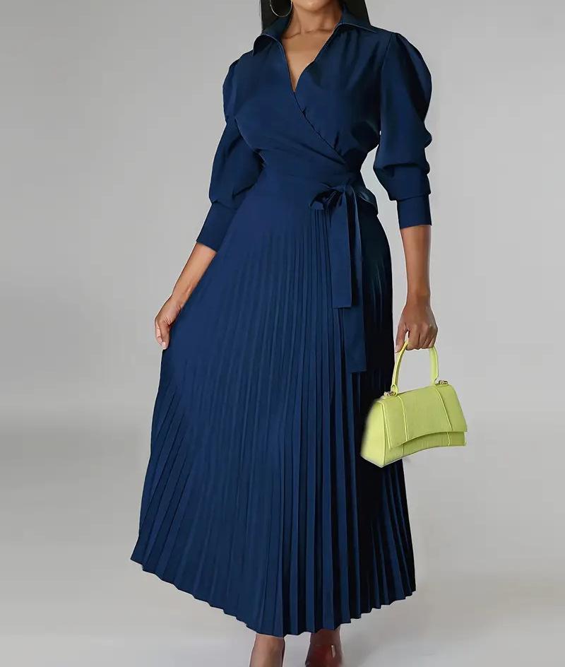 2025 Autumn Bestseller: Elegant V-Neck Long-Sleeve Pleated Waist-Cinching Women's Coat