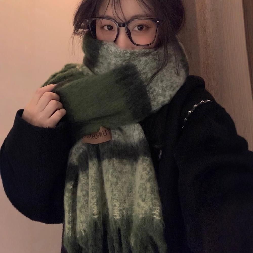 Atmosphere green scarf women's winter mohair imitation cashmere versatile couple's Jiasu knitted long flow scarf