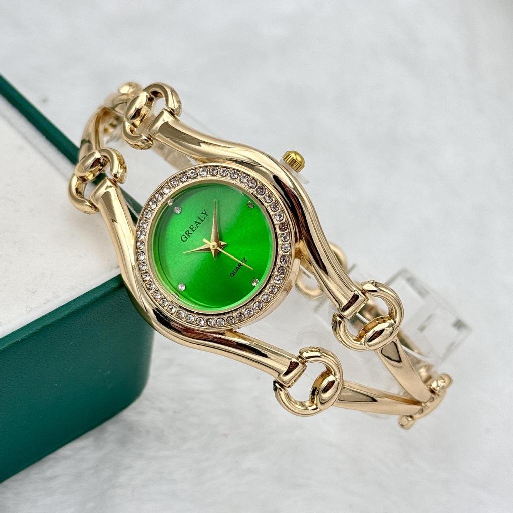 Women's Hot Style Fashion Quartz Watch - New Model & Customizable