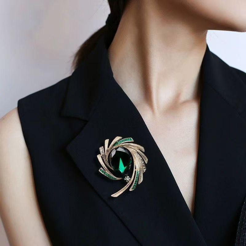 Bunte Retro Damen Korsagenbrosche - Elegante Anstecknadel im europäischen Stil