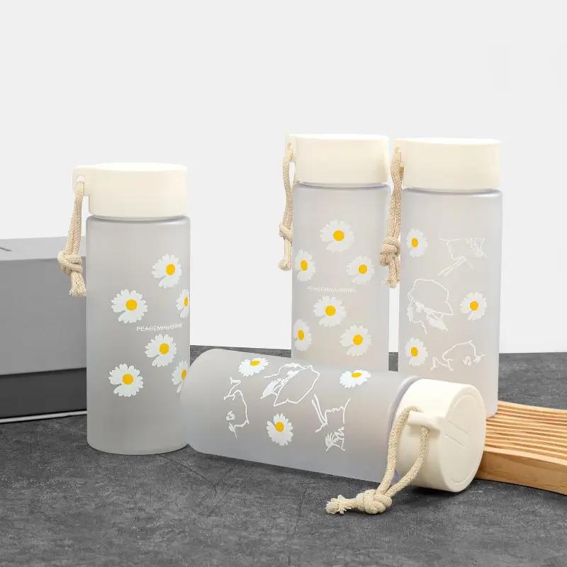 500ml Plastic Daisy Water Bottle with Portable Rope Travel Water Cup Juicing Bottles Tea Cup Female Student Creative Handy Cup