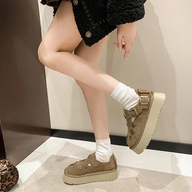 Fashion Winter New Thick Soled Snow Shoes Women's Round Head Suede Rivets Metal Buckle Anti-slip Wear-resistant Cotton Boots