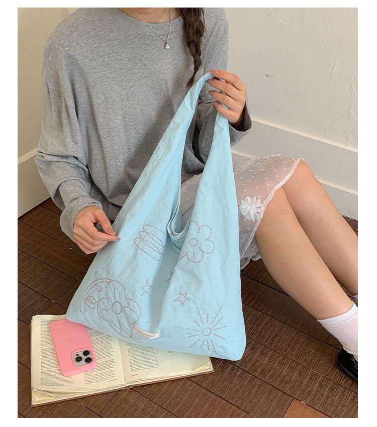 Korean Style Embroidered Floral Fabric Shoulder Bag - Large Capacity for Women