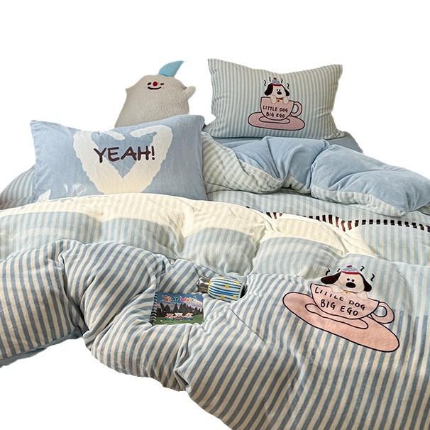 Winter Thickened Milk Velvet Girlish Heart Dog Bed Set (4-piece, Coral Fleece, Large Print Teacup Size)