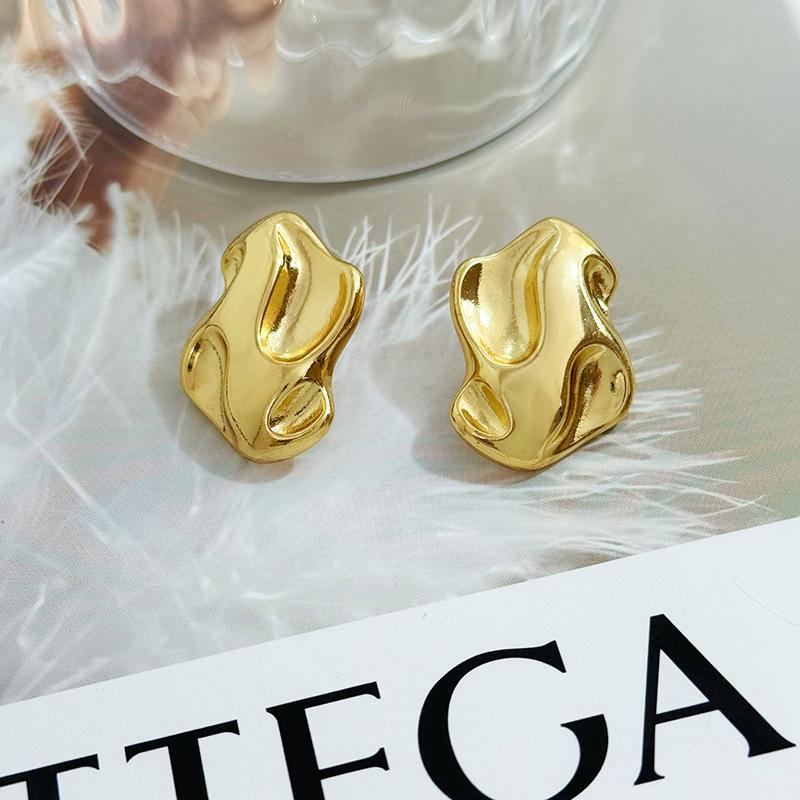 Geometric Pleated Design 925 Silver Stud Earrings - Retro Niche High-End Style for Women