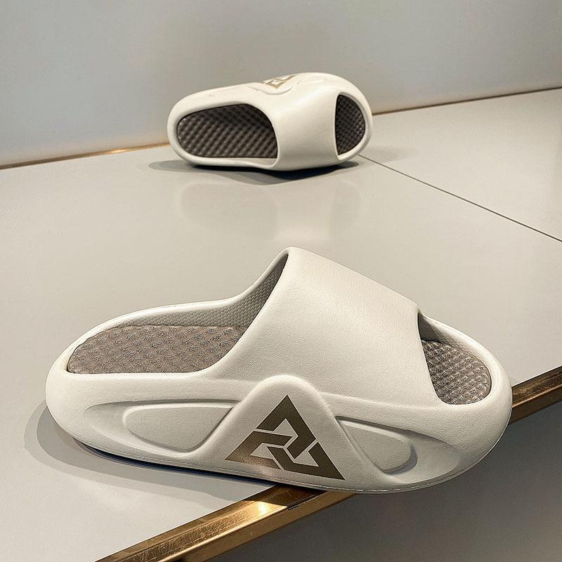 Soft Cushion Casual Slippers For Men EVA Extra-thick Sole Sandals Fashion Outdoor Shoes Outdoor Summer Sandalias Hombre