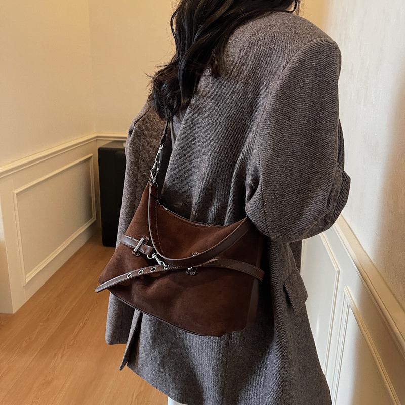 

2025 Retro High-End Women s Large Capacity Tote and Crossbody Bag