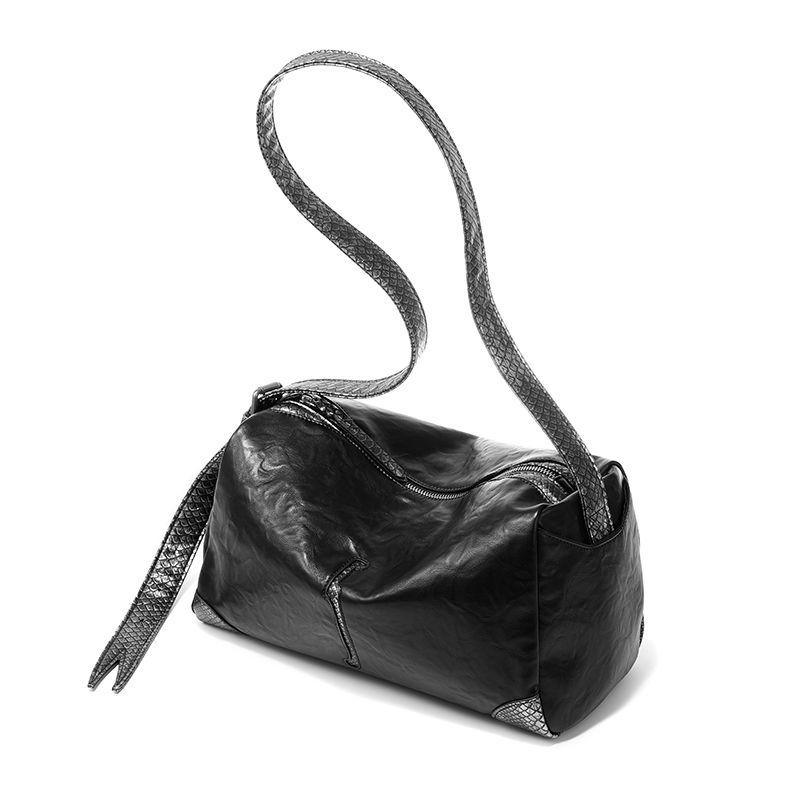 

[Год Змеи Лимит] 2025 Новая сумка-мессенджер плиссе под змеиную кожу Мальчики Гендерно-нейтральная Нишевая Девочки Высокий вкус Black