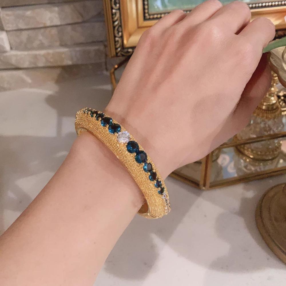 Vintage Rhinestone Earrings Women Elegant Luxury Matte Bracelet Jewelry Set Retro Style Fashion Accessories