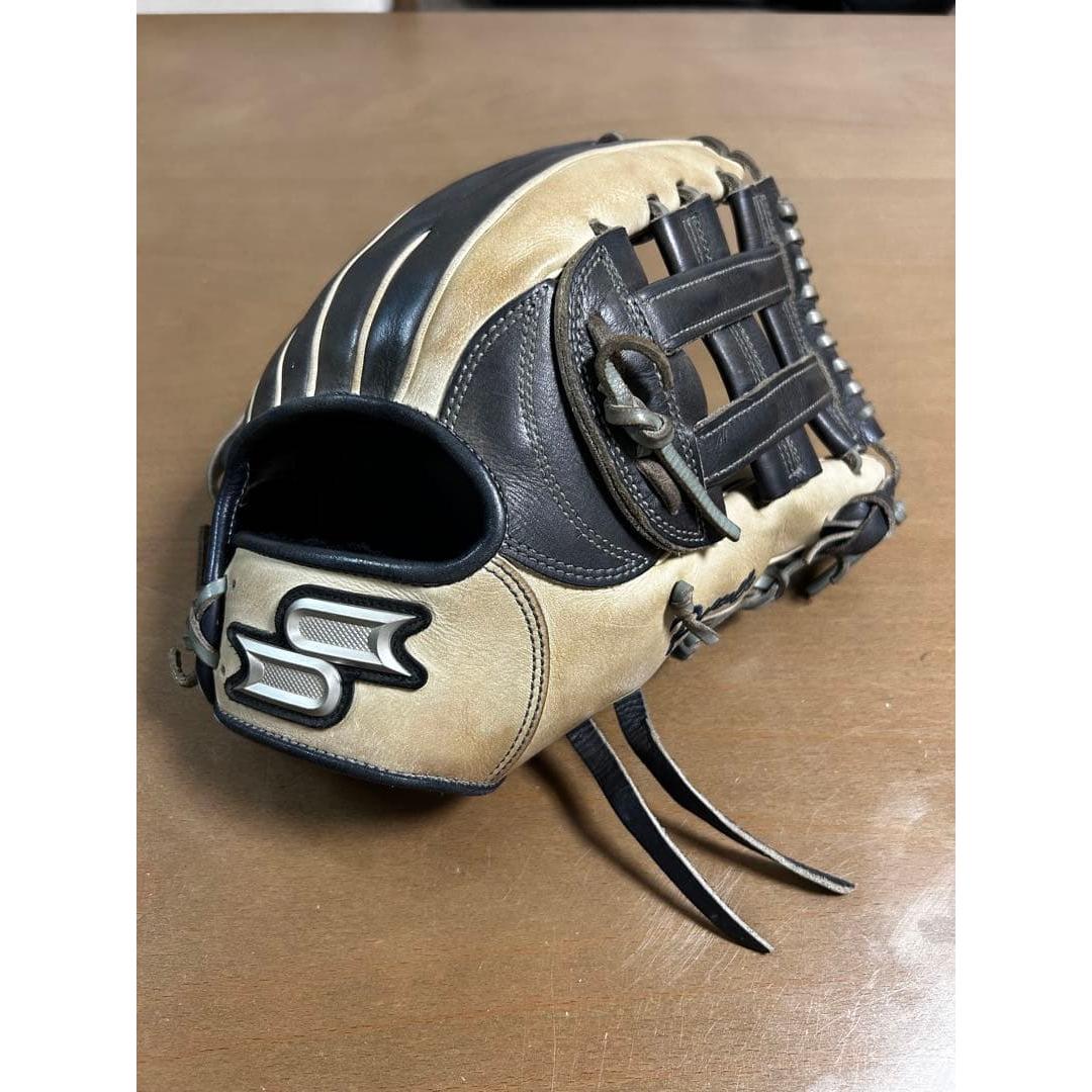 Used [Ready to use/Good condition] SSK softball baseball glove for outfielders