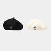Cappello in lana da donna berretto retrò britannico con ricamo di cocco berretto alla moda viso piccolo moda semplice cappello da pittore all'ingrosso