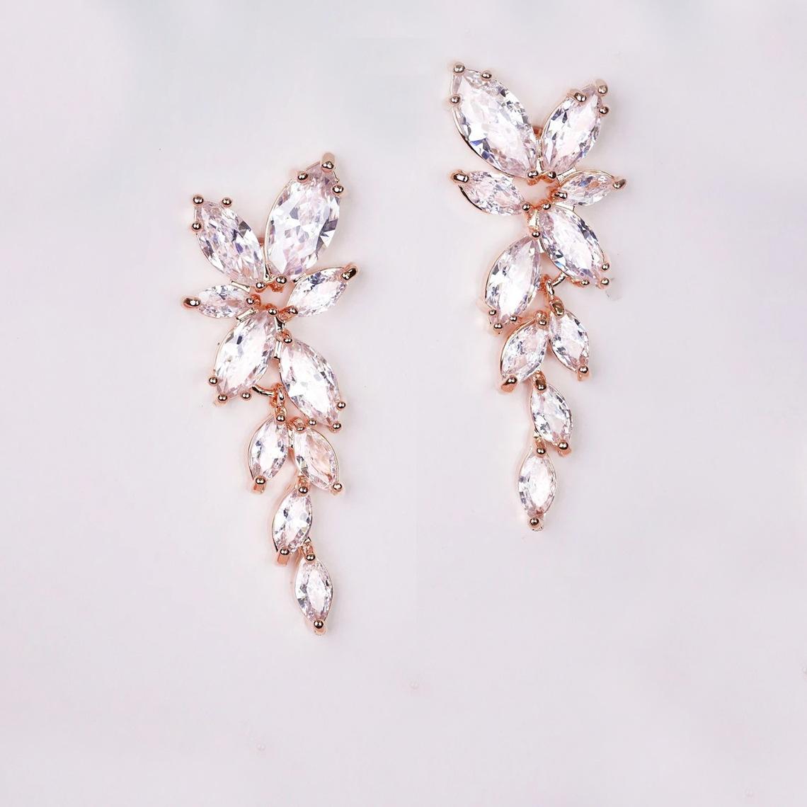 

Свадебные украшения, женские геометрические прозрачные серьги с цирконом, комплект ожерелья, модные вечерние серьги-гвоздики с бахромой для женщин