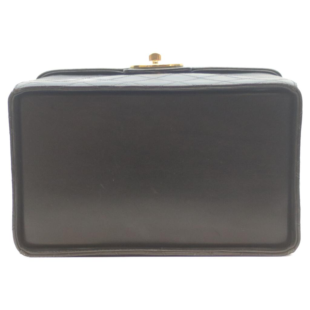 CHANEL No. 5 Black Bicolor Lamb GHardware 2-Way Vanity Shoulder bag blackUsed