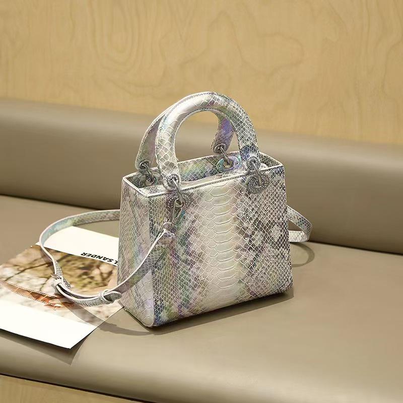 

2024 Роскошная женская квадратная сумка через плечо и почтальонка со змеиным узором