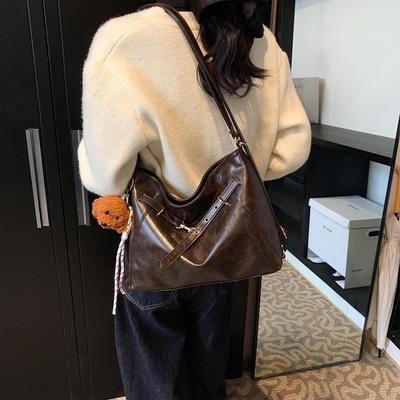 Vintage Shoulder Bag for Women Lightweight PU Large Capacity Zipper String  Cute Charm For Daily Use Commute Shopping Handbag