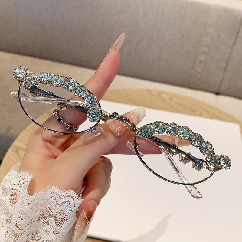 

JYL Small Frame Diamond Sunglasses UV400 Women Vintage Rhinestone Stylish / 81070 81070-1-C5 silver черный бин