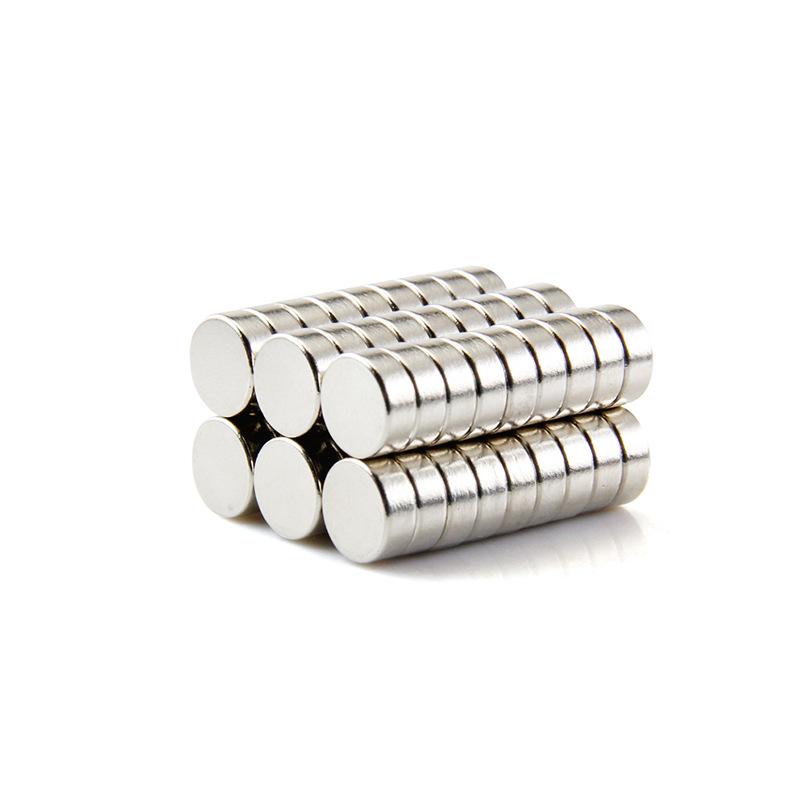 Neodymium N35 Round Magnets for Strong Iron Attraction